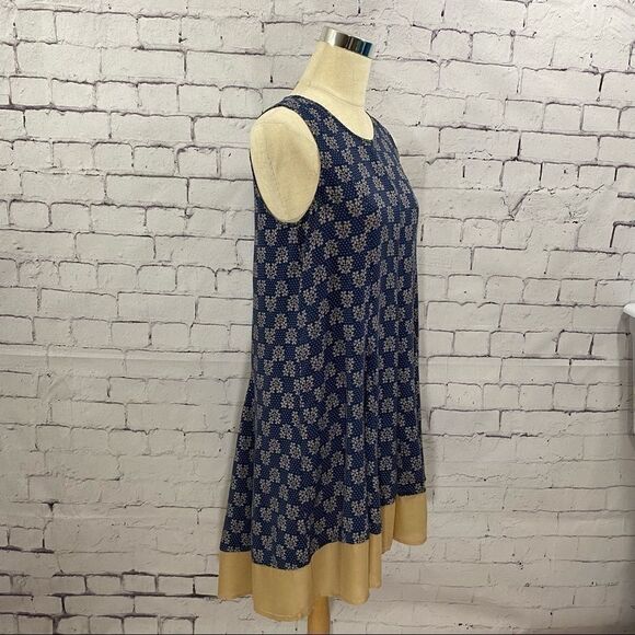 Fashion On Earth Dress Size Small - Picture 4 of 7